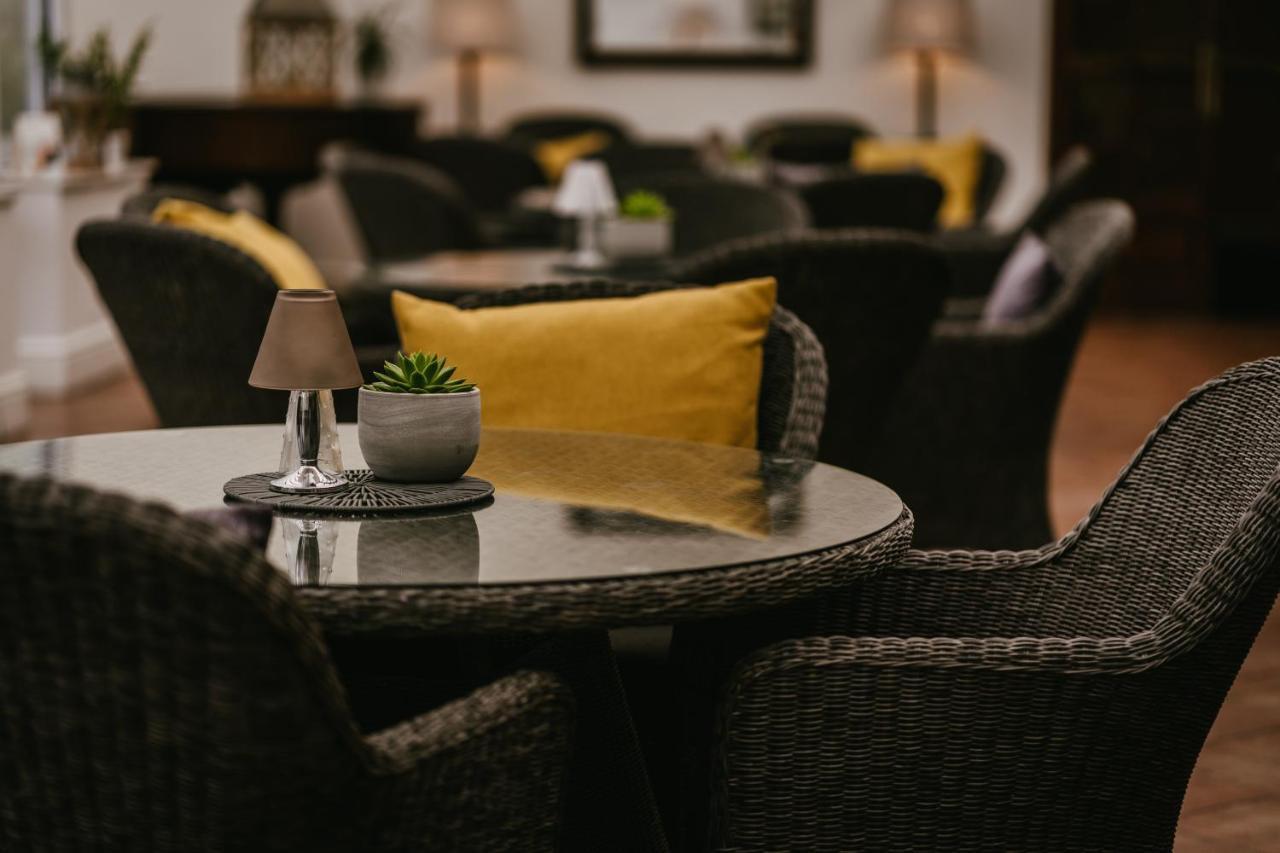 Rowton Hall Hotel And Spa Chester Ngoại thất bức ảnh